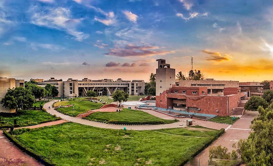 Delhi Technological University